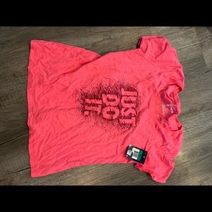 Nike woman’s pink T-shirt xl